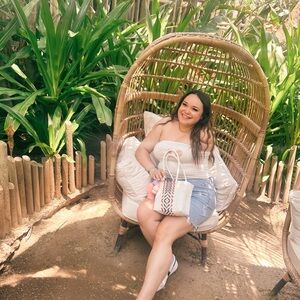 Meet your Posher, Alina